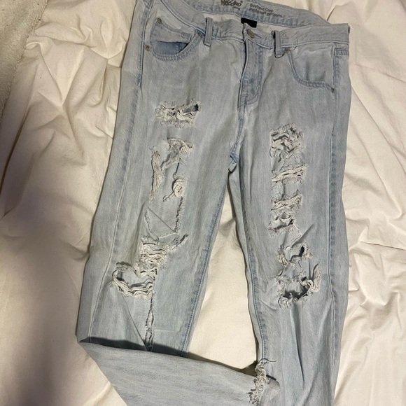 Distressed Boyfriend Jeans - Picture 1 of 3